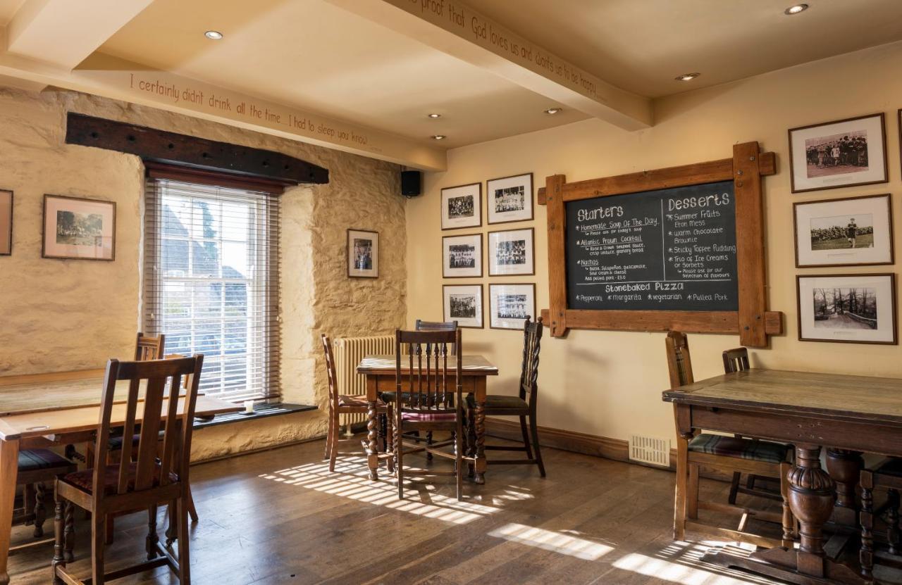 Hotel Rose And Crown Yealmpton Exterior foto